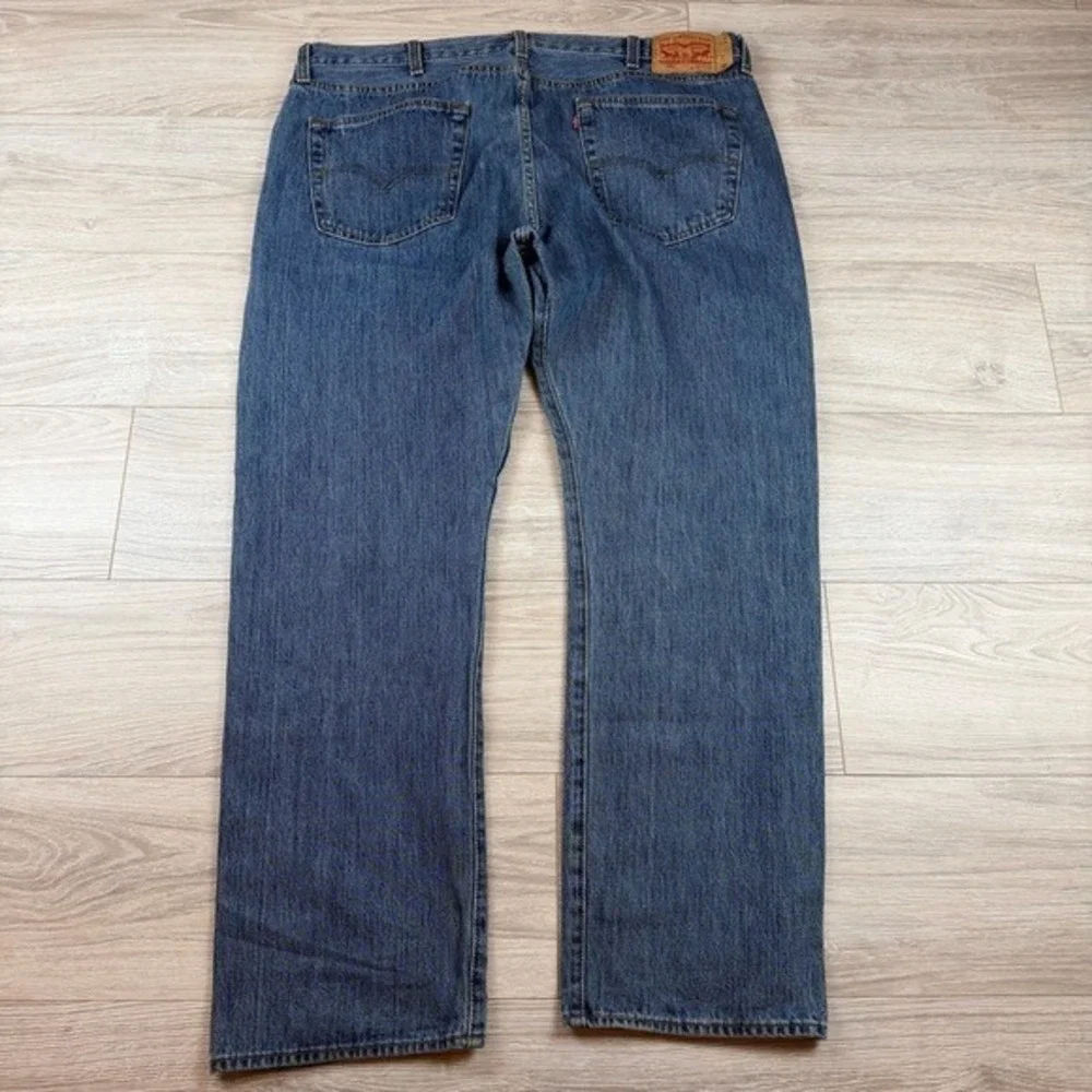 Levis 501 Original Fit Mens Blue Medium Wash Straight Leg Jeans 42x32 00501-0193